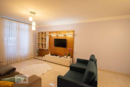 Sala de casa para alugar com 4 quartos, 200m² em Cupecê, São Paulo