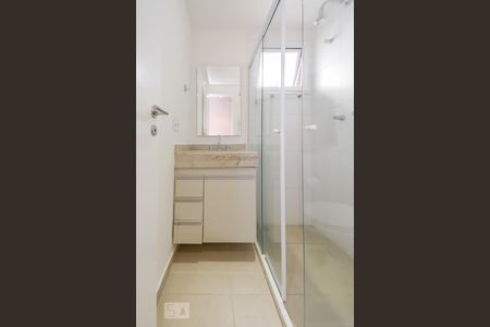 Banheiro de apartamento para alugar com 1 quarto, 33m² em Bela Vista, São Paulo