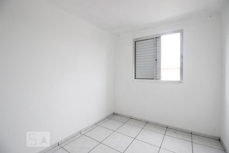 Quarto 2 de apartamento para alugar com 2 quartos, 63m² em Conjunto Residencial José Bonifácio, São Paulo