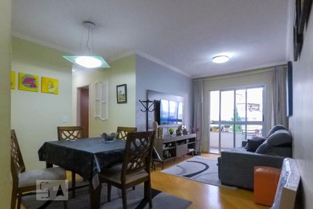 Sala de apartamento à venda com 3 quartos, 70m² em Vila Firmiano Pinto, São Paulo