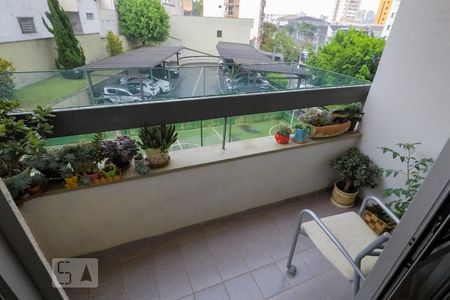 Sacada de apartamento à venda com 3 quartos, 70m² em Vila Firmiano Pinto, São Paulo