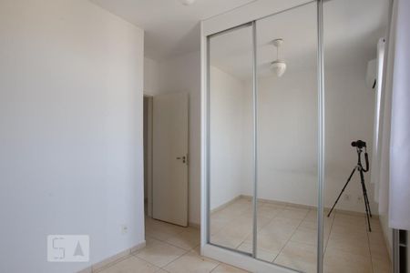 Quarto 2 de apartamento para alugar com 2 quartos, 48m² em Distrito de Bonfim Paulista, Ribeirão Preto