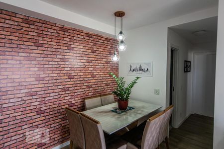 Apartamento à venda com 74m², 2 quartos e 1 vagaSala