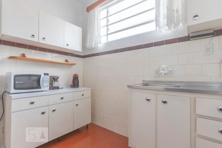 Cozinha de apartamento para alugar com 2 quartos, 70m² em Independência, Porto Alegre