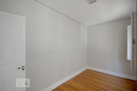 Casa para alugar com 220m², 3 quartos e 2 vagas Casa para alugar com 220m², 3 quartos e 2 vagasQuarto Serviço