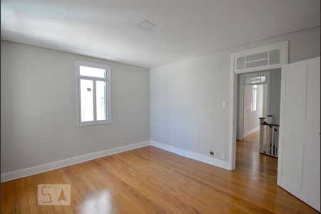 Casa para alugar com 220m², 3 quartos e 2 vagas Casa para alugar com 220m², 3 quartos e 2 vagasQuarto 2