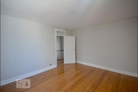 Casa para alugar com 220m², 3 quartos e 2 vagas Casa para alugar com 220m², 3 quartos e 2 vagasQuarto 2