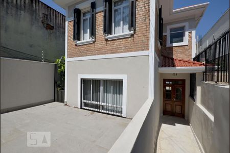 Casa para alugar com 220m², 3 quartos e 2 vagas Casa para alugar com 220m², 3 quartos e 2 vagasGaragem