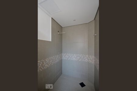 Casa para alugar com 220m², 3 quartos e 2 vagas Casa para alugar com 220m², 3 quartos e 2 vagasBanheiro Social