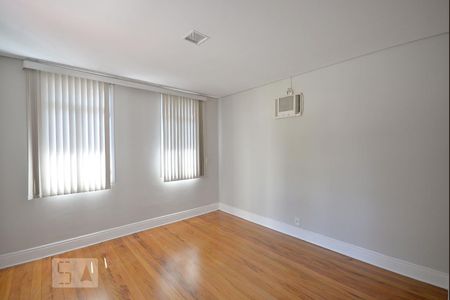 Casa para alugar com 220m², 3 quartos e 2 vagas Casa para alugar com 220m², 3 quartos e 2 vagasQuarto 1