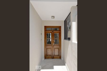 Casa para alugar com 220m², 3 quartos e 2 vagas Casa para alugar com 220m², 3 quartos e 2 vagasEntrada