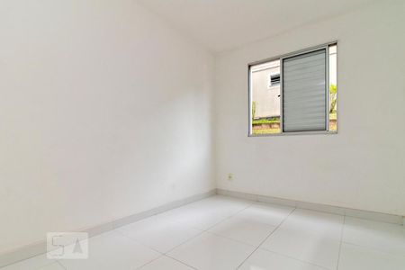 Quarto 2 de apartamento para alugar com 2 quartos, 46m² em Parque Munhoz, São Paulo