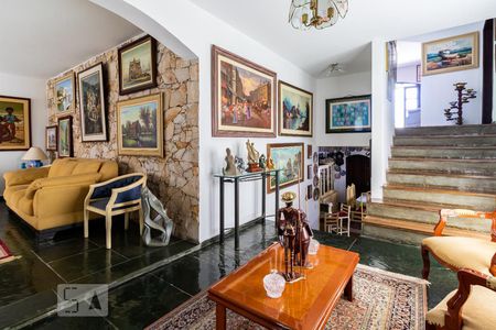 Casa à venda com 438m², 3 quartos e 4 vagasSala de Estar