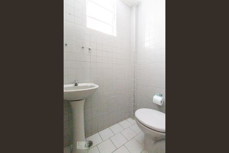 Banheiro da Suíte de apartamento para alugar com 2 quartos, 70m² em Vila Pompéia, São Paulo