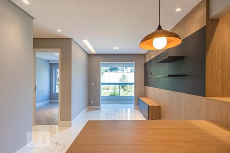 Sala de apartamento para alugar com 2 quartos, 70m² em Empresarial 18 do Forte, Barueri