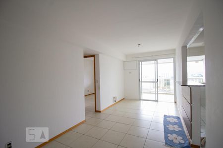 Sala de apartamento à venda com 2 quartos, 68m² em Jacarepaguá, Rio de Janeiro