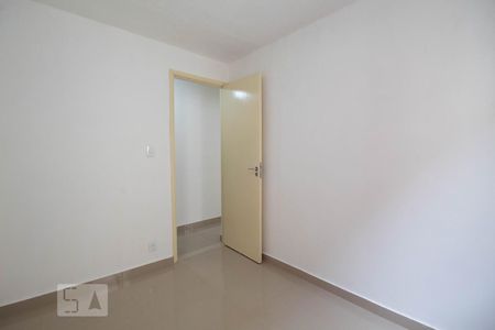 Quarto 1 de apartamento para alugar com 2 quartos, 46m² em São Pedro, Osasco