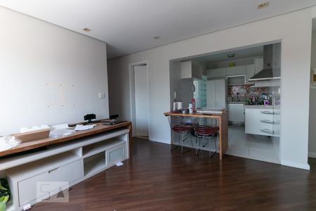 Sala de apartamento à venda com 2 quartos, 64m² em Campo Belo, São Paulo