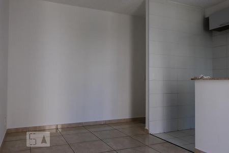 Sala de apartamento para alugar com 2 quartos, 50m² em Vila Mogilar, Mogi das Cruzes