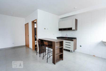 Sala e cozinha de apartamento à venda com 2 quartos, 44m² em Vila Celeste, São Paulo