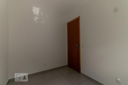 Quarto 2 de apartamento para alugar com 2 quartos, 36m² em Vila Parque Jabaquara, São Paulo