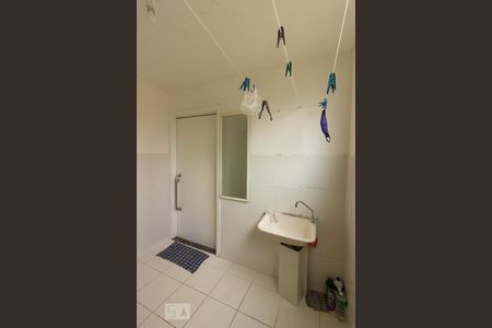 Banheiro e Lavanderia de apartamento para alugar com 1 quarto, 38m² em Bairro Jardim Nossa Senhora das Graças, Cotia