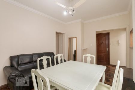 Sala de apartamento para alugar com 2 quartos, 70m² em Navegantes, Porto Alegre