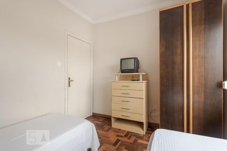 Quarto 1 de apartamento para alugar com 2 quartos, 70m² em Navegantes, Porto Alegre