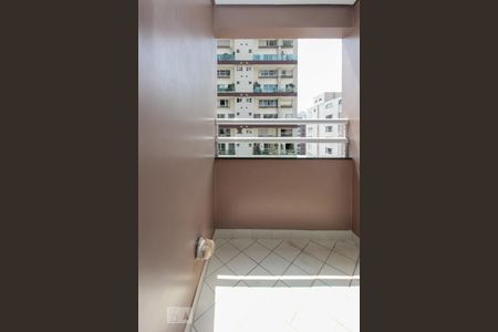 Varanda de kitnet/studio para alugar com 1 quarto, 33m² em Paraíso, São Paulo