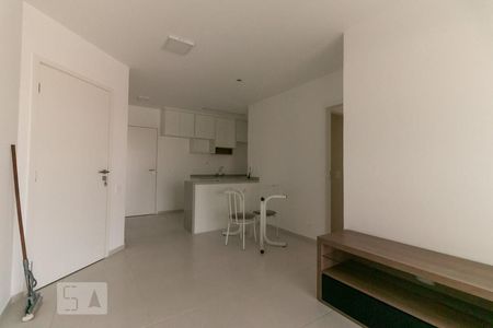 Sala de apartamento para alugar com 2 quartos, 66m² em Vila Alexandria, São Paulo