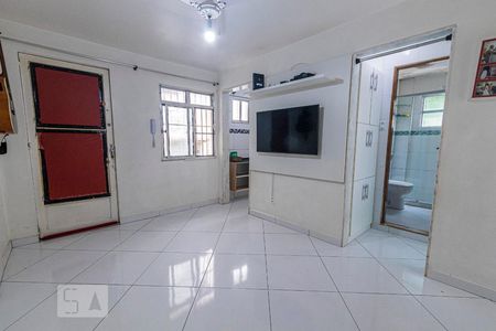 Sala de apartamento à venda com 2 quartos, 44m² em Irajá, Rio de Janeiro