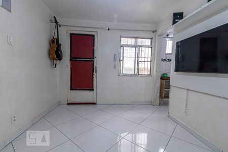 Sala de apartamento à venda com 2 quartos, 44m² em Irajá, Rio de Janeiro