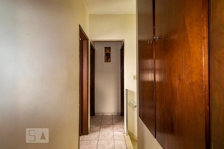 2o. Andar - Corredor de casa à venda com 3 quartos, 183m² em Vila Brasilina, São Paulo