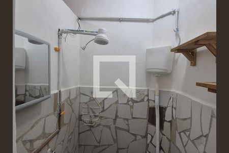 Banheiro de kitnet/studio para alugar com 1 quarto, 20m² em Recreio dos Bandeirantes, Rio de Janeiro