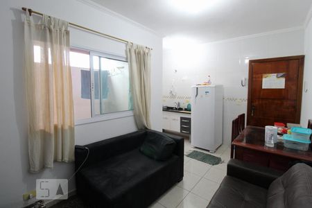 Sala de apartamento à venda com 2 quartos, 47m² em Jardim Santo André, Santo André