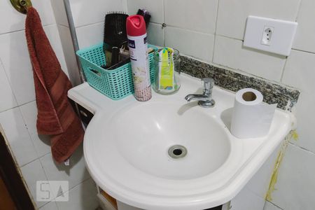 Banheiro Pia de apartamento para alugar com 1 quarto, 56m² em Barra Funda, São Paulo