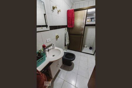 Banheiro de apartamento para alugar com 1 quarto, 56m² em Barra Funda, São Paulo