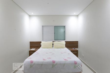 Quarto 1 de casa para alugar com 2 quartos, 75m² em Jardim Ruth, São Paulo