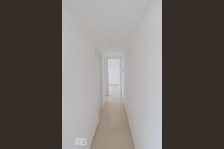 Corredor de apartamento para alugar com 2 quartos, 40m² em Vila Zat, São Paulo