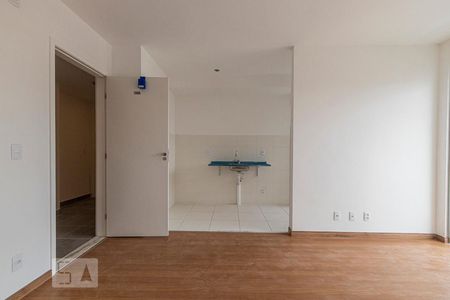 Sala de apartamento à venda com 2 quartos, 44m² em Irajá, Rio de Janeiro