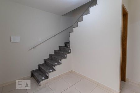 Sala de casa de condomínio para alugar com 2 quartos, 50m² em Vila Guilherme, São Paulo