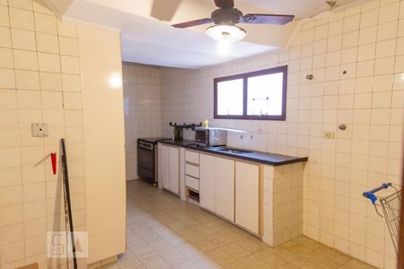 Cozinha de casa à venda com 3 quartos, 210m² em Jardim Jussara, São Paulo