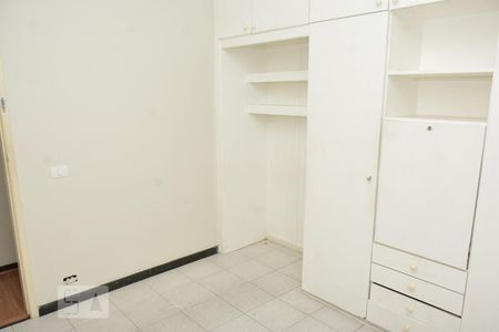 Quarto 1 de apartamento para alugar com 2 quartos, 75m² em Jardim Guanabara, Rio de Janeiro