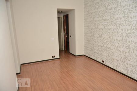 Sala  de apartamento para alugar com 2 quartos, 75m² em Jardim Guanabara, Rio de Janeiro