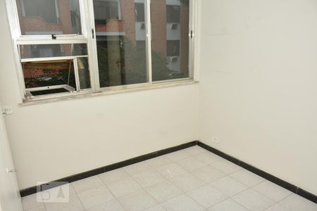 Quarto 1 de apartamento para alugar com 2 quartos, 75m² em Jardim Guanabara, Rio de Janeiro