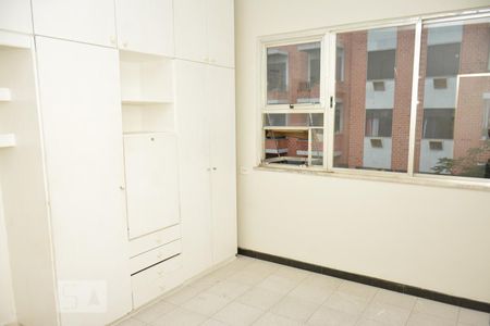 Quarto 1 de apartamento para alugar com 2 quartos, 75m² em Jardim Guanabara, Rio de Janeiro