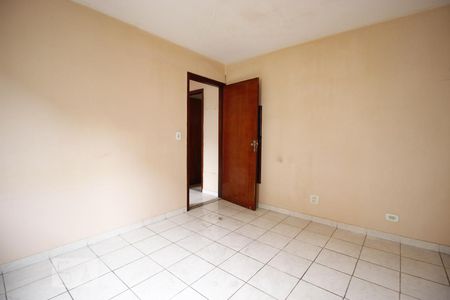Quarto 2 de apartamento para alugar com 2 quartos, 55m² em Itaquera, São Paulo