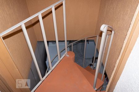 Escada de casa à venda com 3 quartos, 240m² em Parada Inglesa, São Paulo
