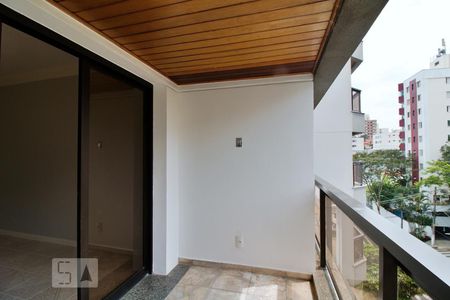 Varanda da Sala de apartamento para alugar com 3 quartos, 135m² em Vila Progredior, São Paulo