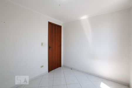 Quarto 1 de casa para alugar com 2 quartos, 47m² em Jardim Santo Antonio, São Paulo